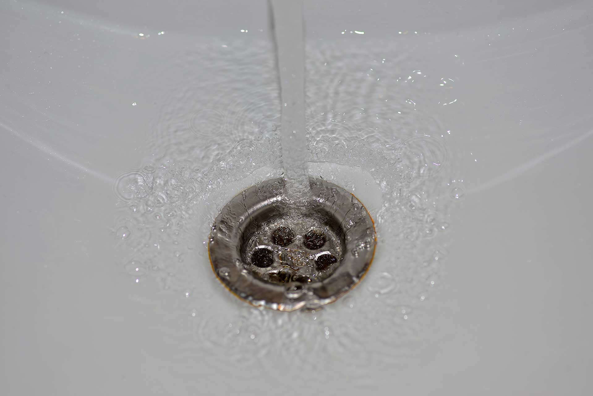 A2B Drains provides services to unblock blocked sinks and drains for properties in Windsor.